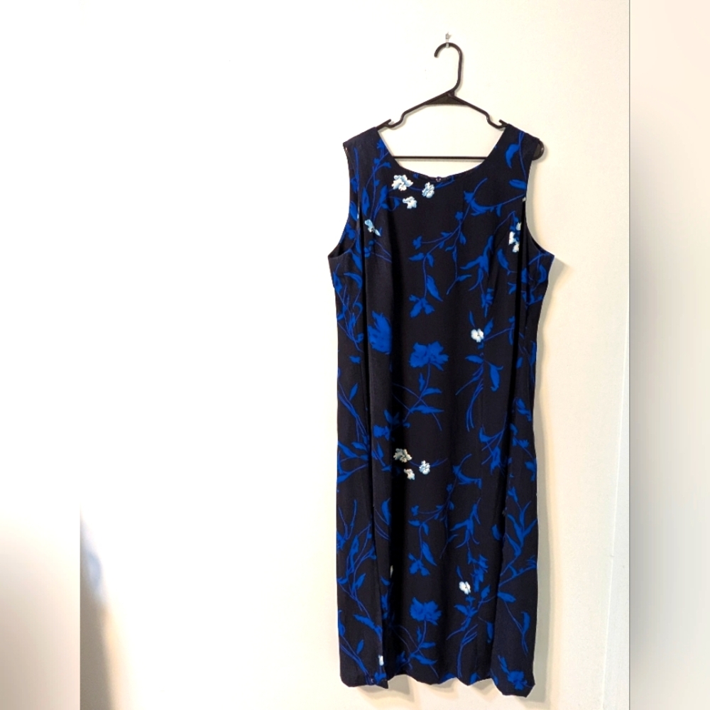 Studio I Long Dress, Very Flattering, Great for Special Occasions, Size 20W